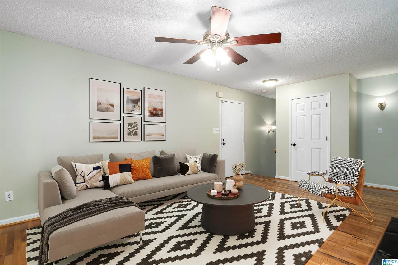 140 West Green - Photo 1