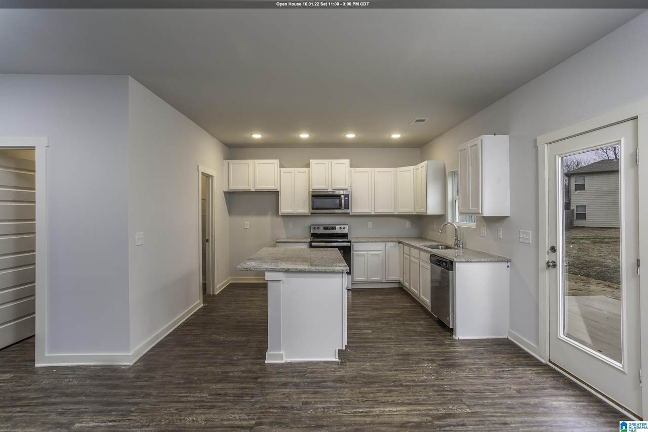 671 Blackberry Glenn - Photo 1