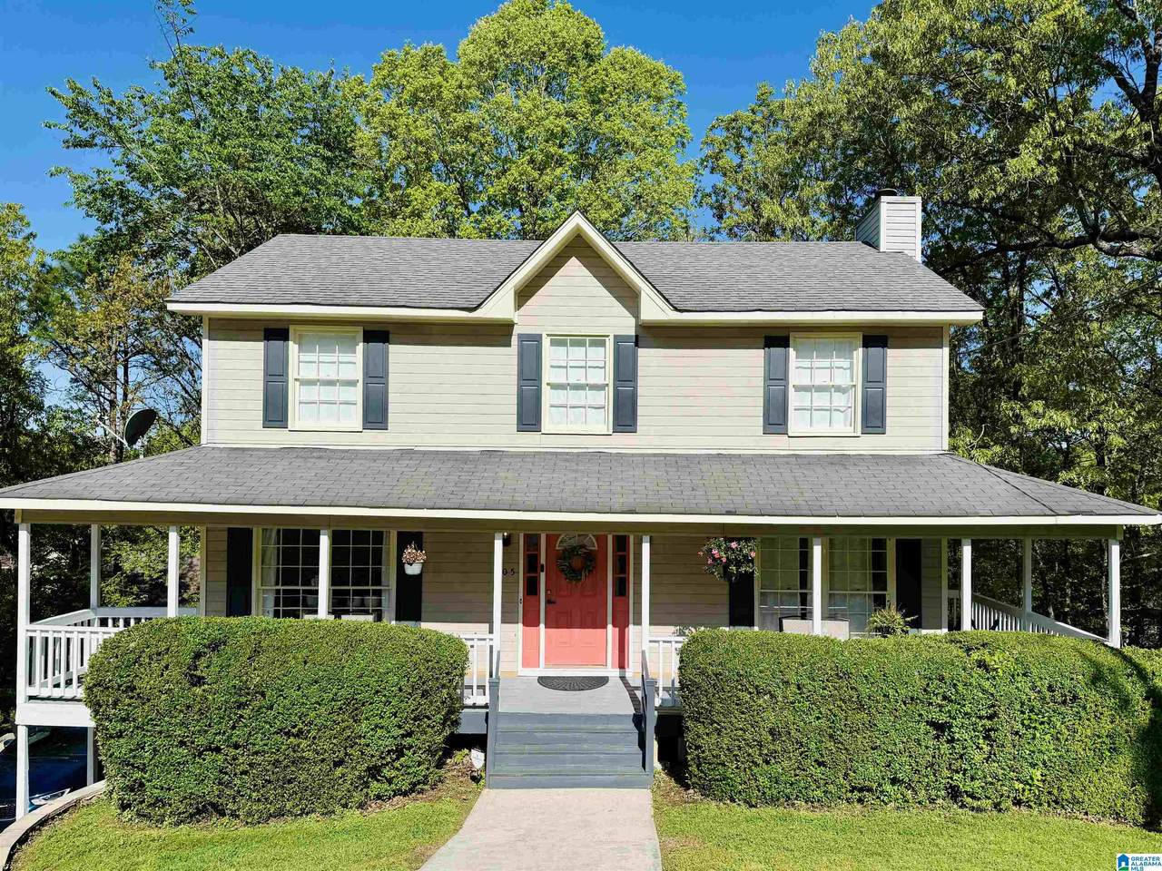 105 Acorn Circle - Photo 1