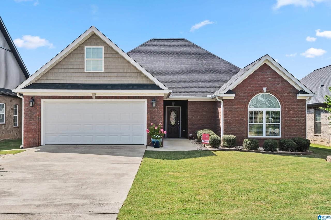 199 Alexandra Drive - Photo 1