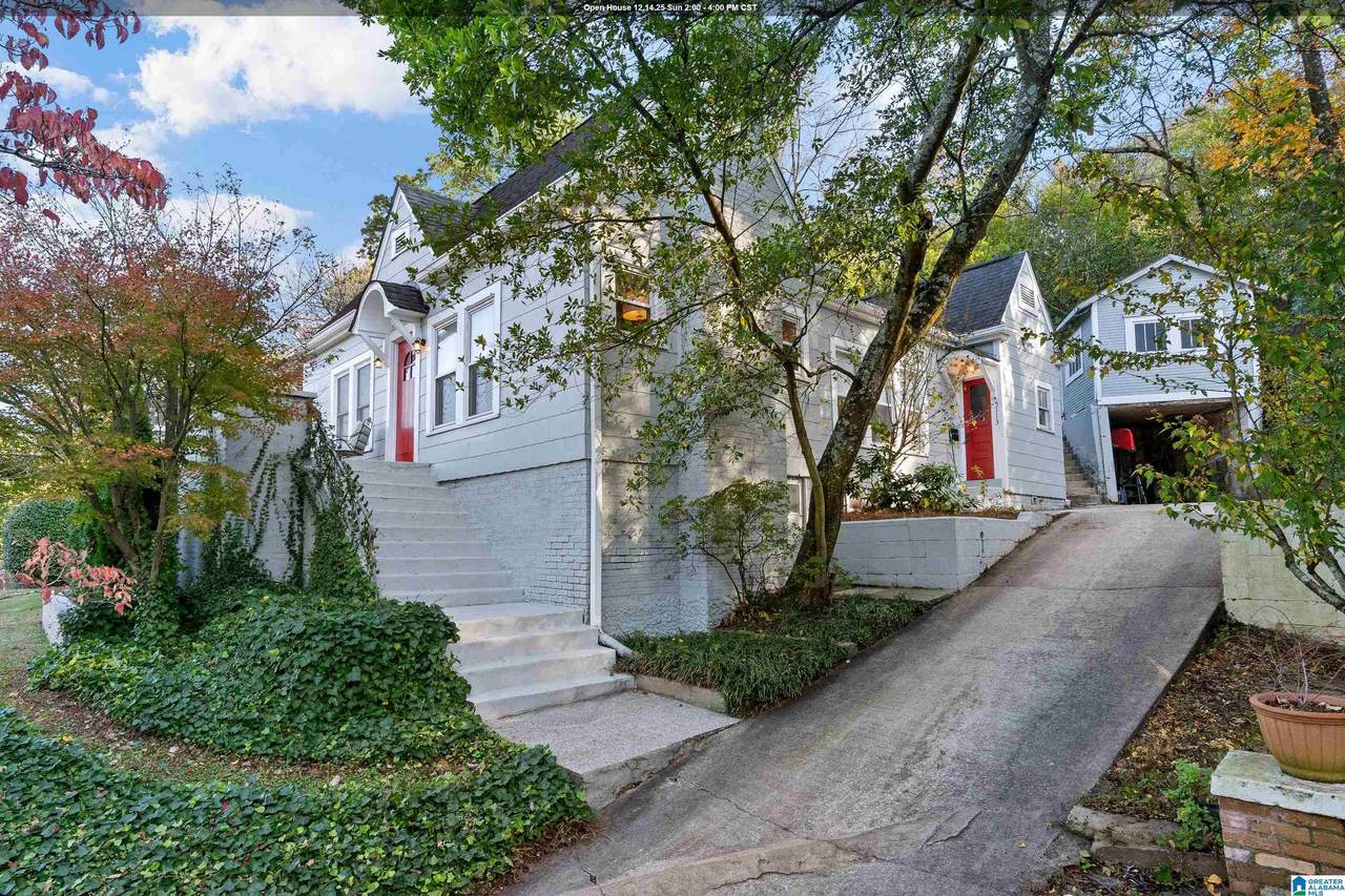 5113 8TH TERRACE - Photo 1