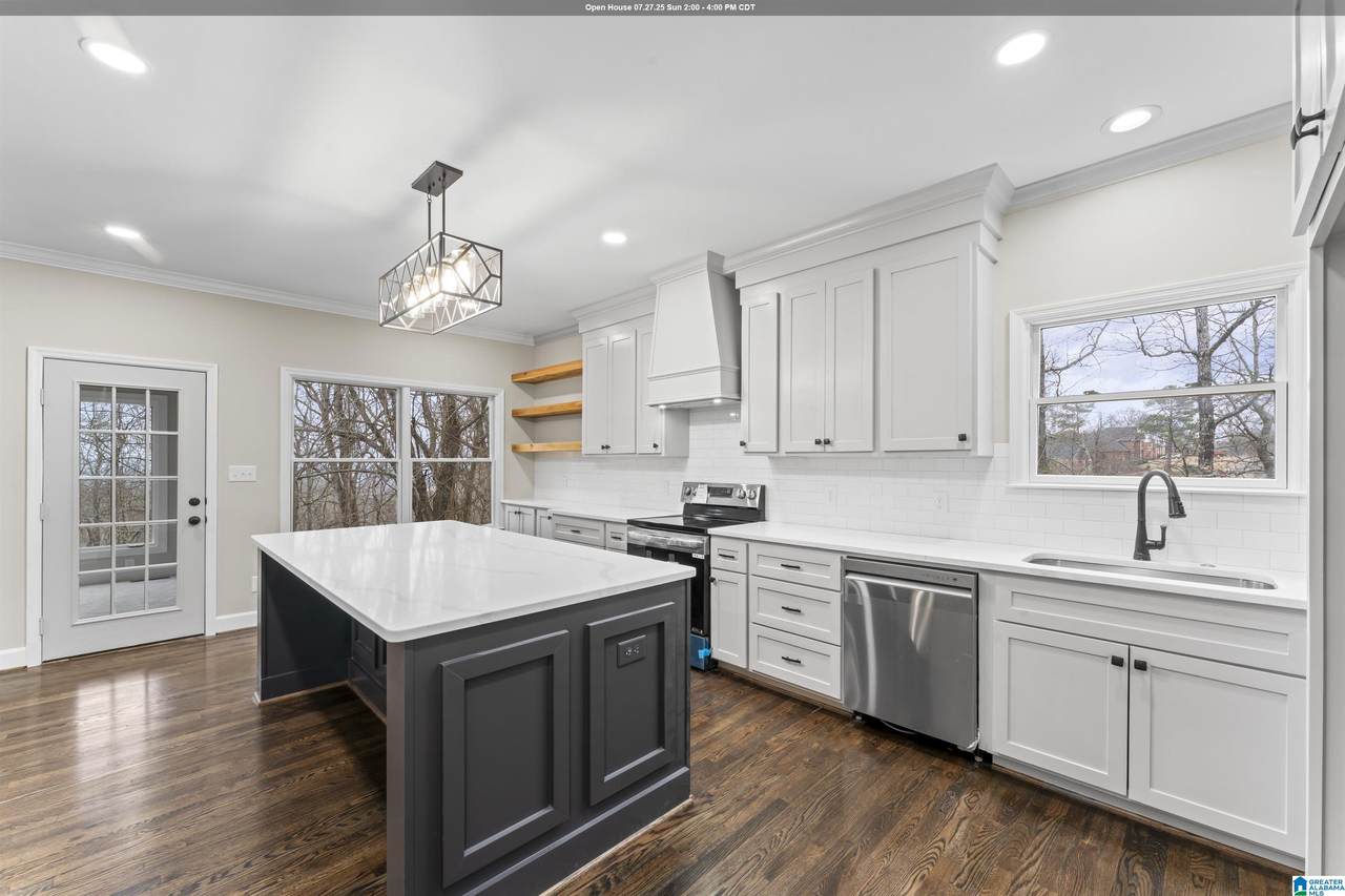 1010 Crest Road - Photo 1