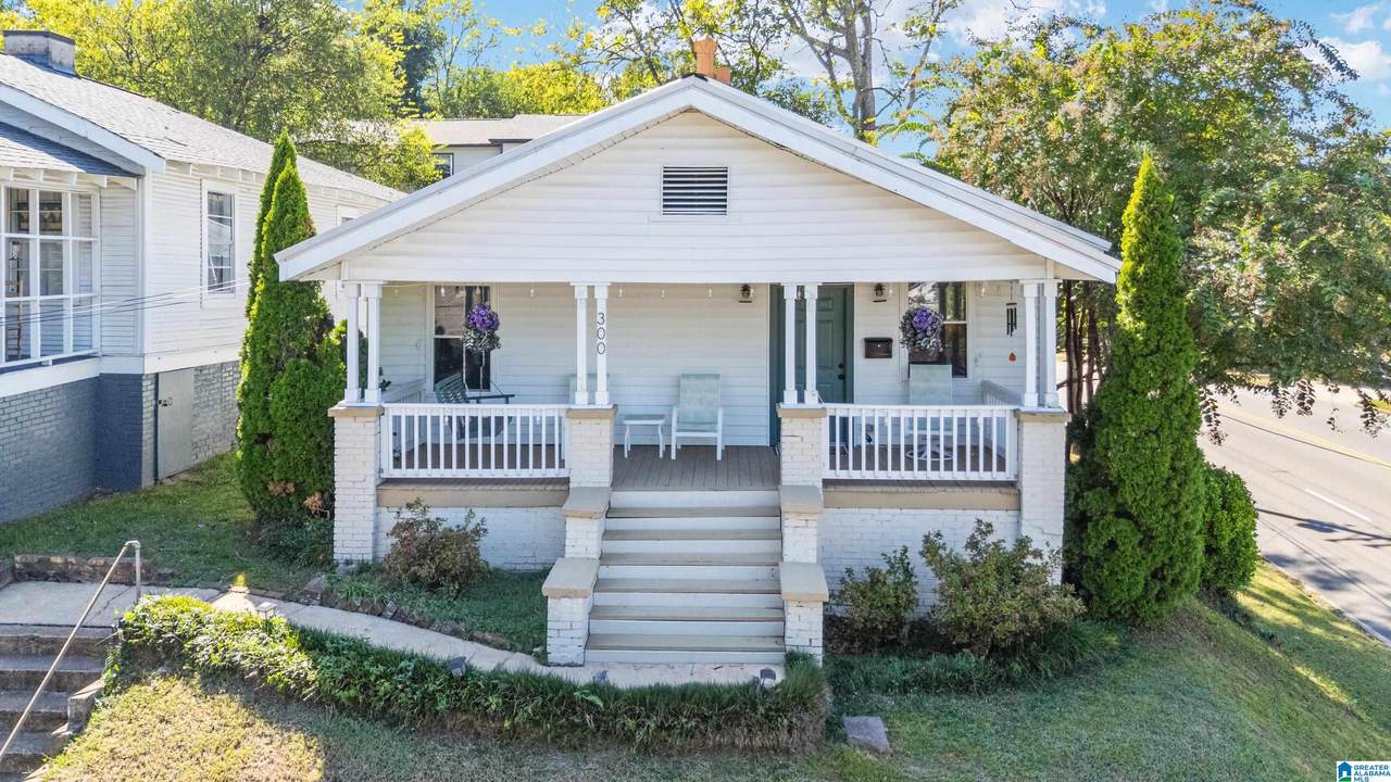 300 39TH STREET - Photo 1