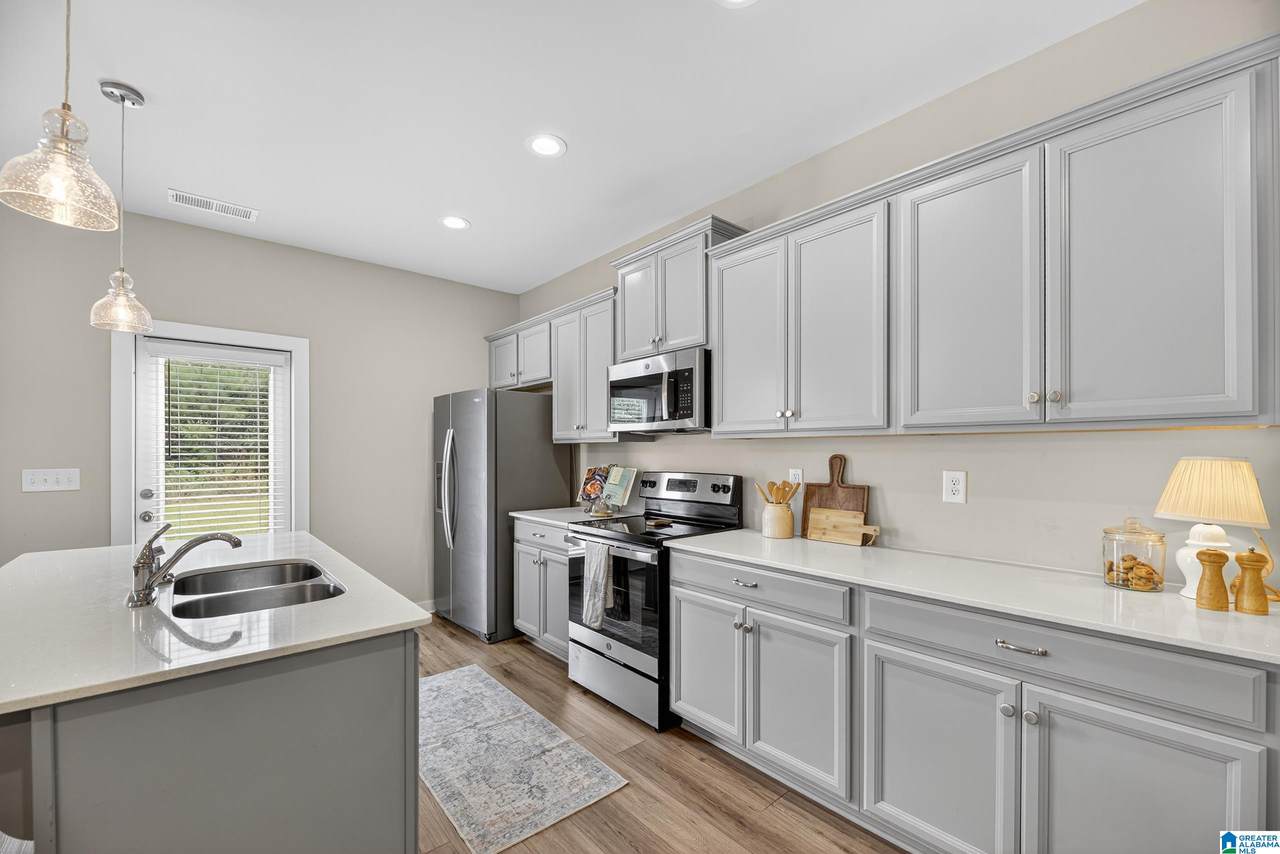 212 Buckhorn Circle - Photo 1