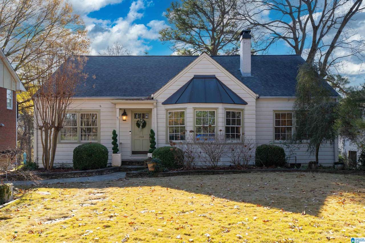 1745 Wellington Road - Photo 1