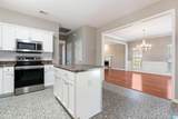 326 Bedford Circle - Photo 13