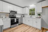 941 Honeysuckle Lane - Photo 15