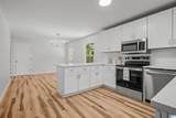 941 Honeysuckle Lane - Photo 17