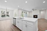 5442 Hayes Cove Way - Photo 9