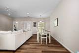 1050 Fairbank Lane - Photo 10