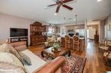 1072 Fairbank Lane - Photo 7