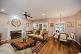 1072 Fairbank Lane - Photo 9