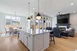 2861 Blackridge Way - Photo 18