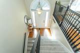 671 Longwood Place - Photo 21