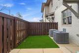 1148 Windsor Square - Photo 28