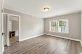 120 Honeysuckle Road - Photo 18