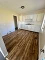 2724 Lee Avenue - Photo 4