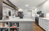 210 Forman Street - Photo 10