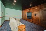 8034 Castlehill Road - Photo 66