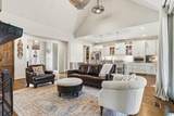 722 Lakeview Crest Drive - Photo 10