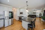 1015 Woodlands Cove - Photo 14