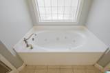 1015 Woodlands Cove - Photo 27