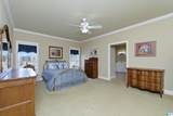 64 Mistletoe Lane - Photo 39