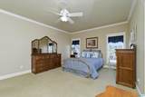64 Mistletoe Lane - Photo 40