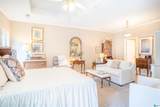 1516 Holly Berry Way - Photo 17