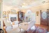 1516 Holly Berry Way - Photo 9