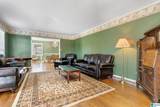 17 Christopher Way - Photo 8