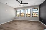 1105 Windsor Square - Photo 14