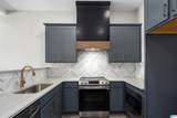 1109 Windsor Square - Photo 10