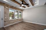 1109 Windsor Square - Photo 6