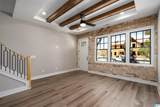 1109 Windsor Square - Photo 7