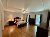 300 Twelve Oaks Circle - Photo 22