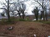 2409 Moore Avenue - Photo 2