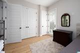 1104 Windsor Square - Photo 11