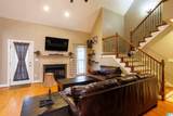 455 Oak Leaf Circle - Photo 18