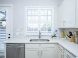 1040 Windsor Drive - Photo 19