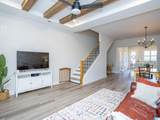 1040 Windsor Drive - Photo 4