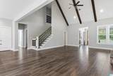 140 Stonewood Trail - Photo 16