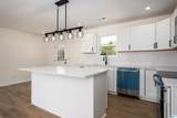 2812 Emerald Avenue - Photo 8