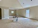 121 Village Circle - Photo 16