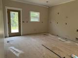 121 Village Circle - Photo 18