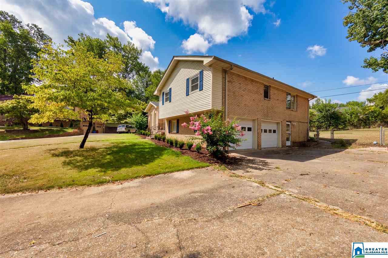 604 Dunmore Cir - Photo 1