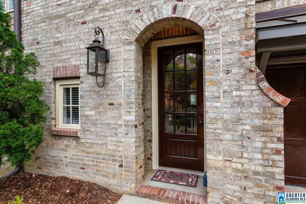 2060 Eagle Ridge Dr - Photo 1