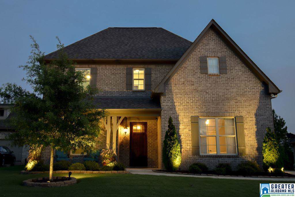1017 Evan Cir - Photo 1