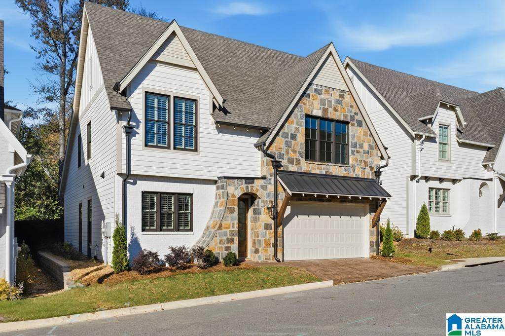 1120 Nina's Way - Photo 1