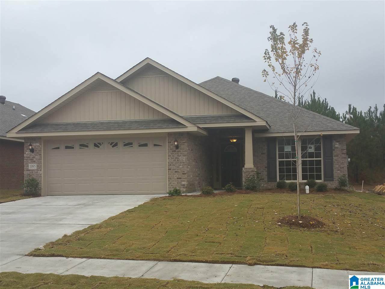 318 Black Creek Trail - Photo 1